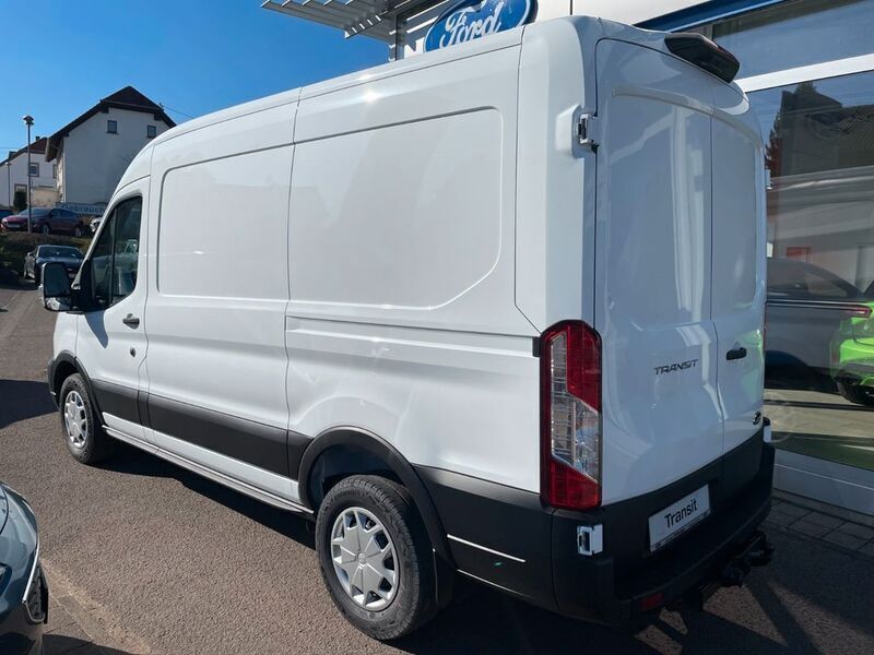 Gebraucht Ford Transit Trend 131 PS (96 kW) 2024 Weiß Van / Kleinbus