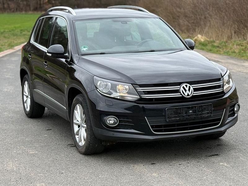Gebraucht VW Tiguan LOUNGE 150 PS (110 kW) 2015 Schwarz SUV