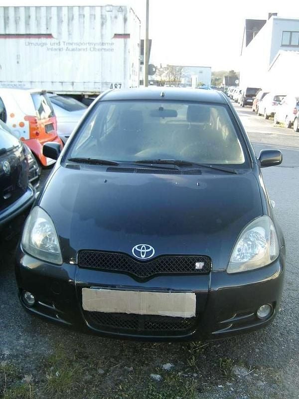 Gebraucht Toyota Yaris 106 PS (77 kW) 2002 Grau Limousine