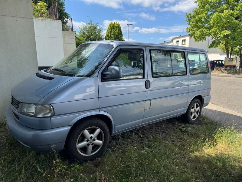 Blau Gebraucht 2000 VW T4 Van | 12.000 € (Guter Preis) - Bild 1/4