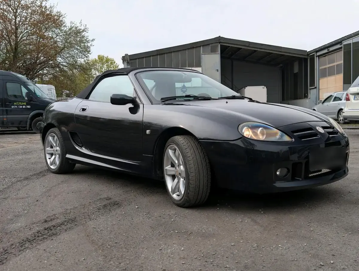 Käytetty MG TF 136 HP (100 kW) 2002 Andere farben Avoauto