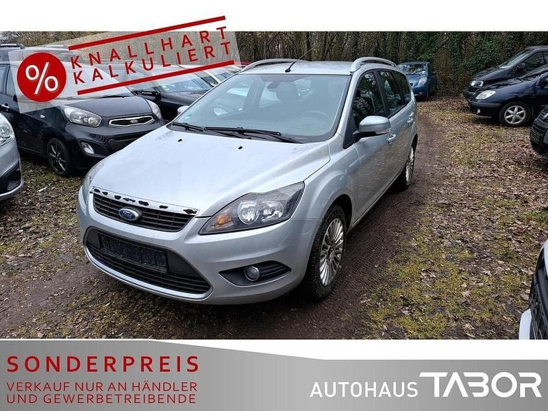 Gebraucht Ford Focus Titanium 125 PS (91 kW) 2010 Polarsilber metallic Kombi