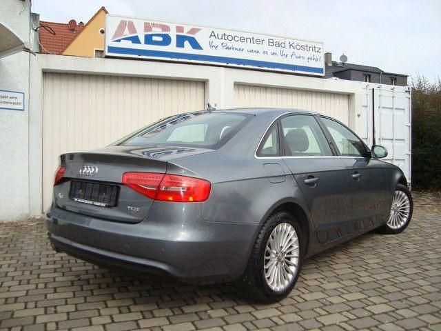 Gebraucht Audi A4 170 PS (125 kW) 2015 Grau Limousine