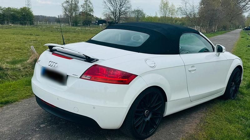 Gebraucht Audi TT Roadster S-Line 179 PS (131 kW) 2010 Weiß Cabrio