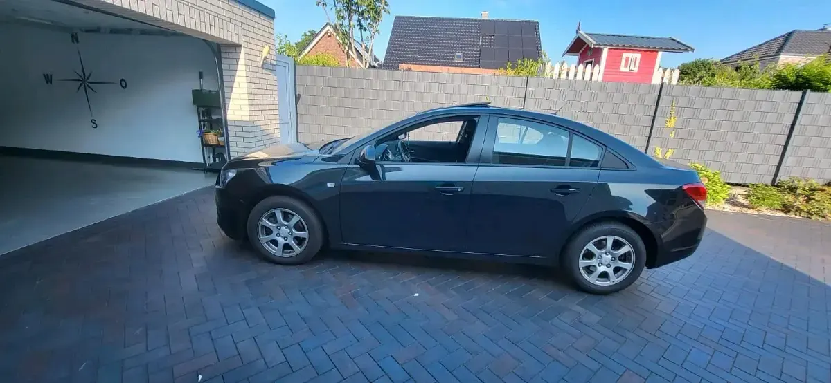 Gebraucht Chevrolet Cruze 163 PS (119 kW) 2012 Schwarz Limousine