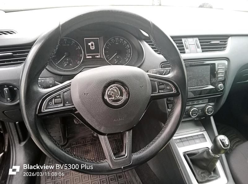 Gebraucht Skoda Octavia 140 PS (102 kW) 2014 Schwarz Kleinwagen