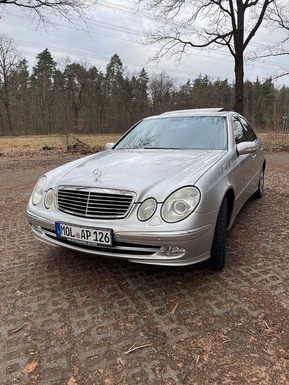 Gebraucht Mercedes E320 Avantgarde 224 PS (164 kW) 2005 Silber Limousine