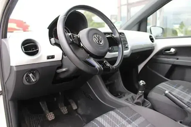 Gebraucht VW up! CLUB 75 PS (55 kW) 2016 Weiß Kleinwagen