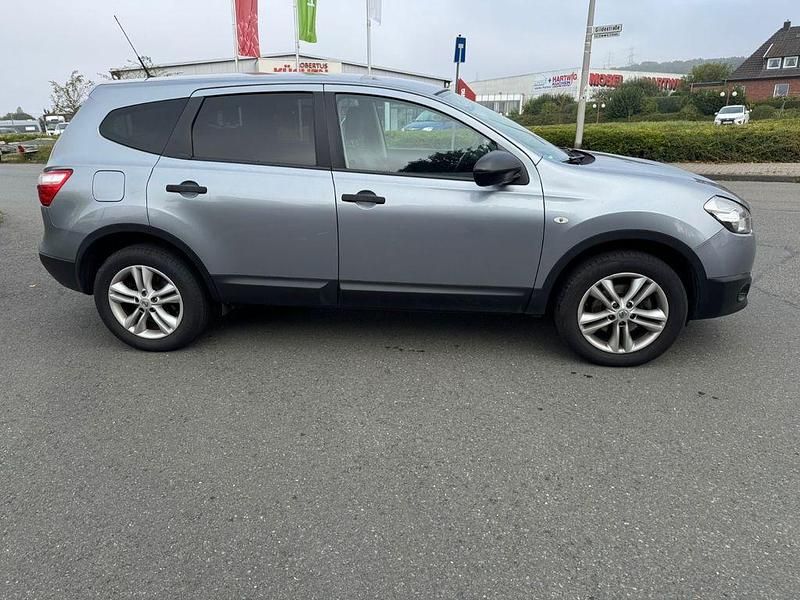 Gebraucht Nissan Qashqai +2 Visia 141 PS (103 kW) 2011 Grau SUV