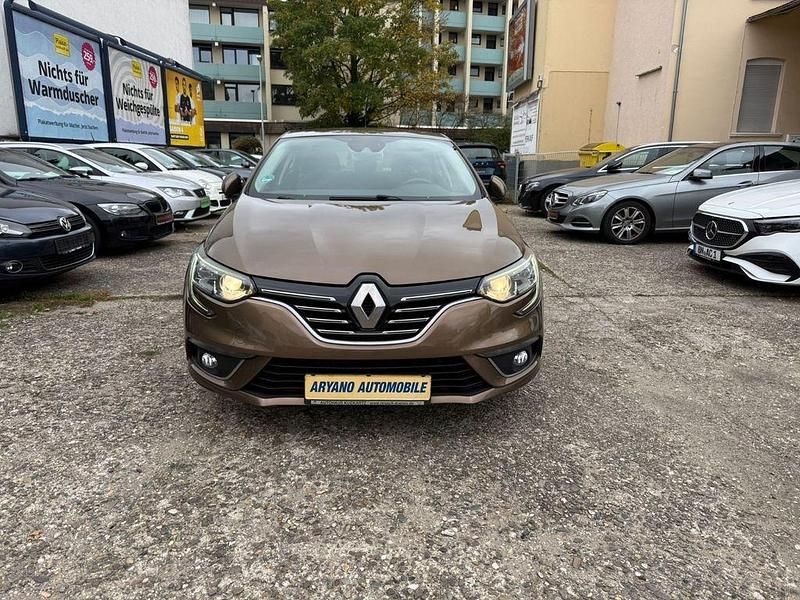 Other Gebraucht 2016 Renault Mégane IV Intens Limousine | 7.890 € (Guter Preis) - Bild 1/4