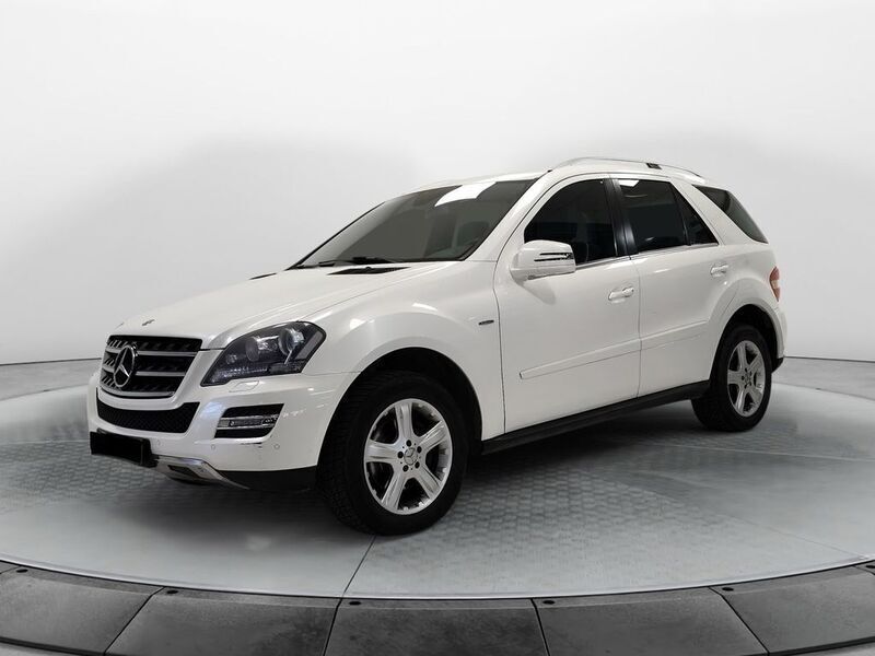 Weiß Gebraucht 2011 Mercedes ML350 Edition SUV | 11.490 € - Bild 1/4