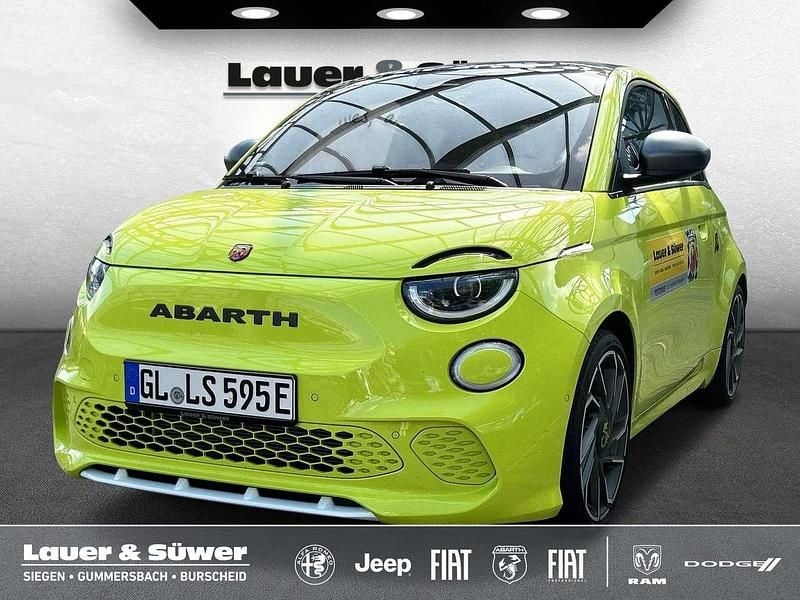 Acid green Gebraucht 2023 Abarth 500e Kleinwagen | 27.990 € (Guter Preis) - Bild 1/4