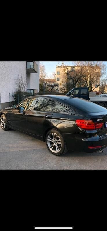 Schwarz Gebraucht 2013 BMW 318 Gran Turismo Limousine | 11.000 € - Bild 1/4