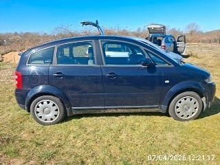Second-hand Audi A2 75 CP (55 kW) 2001 Albastru Hatchback