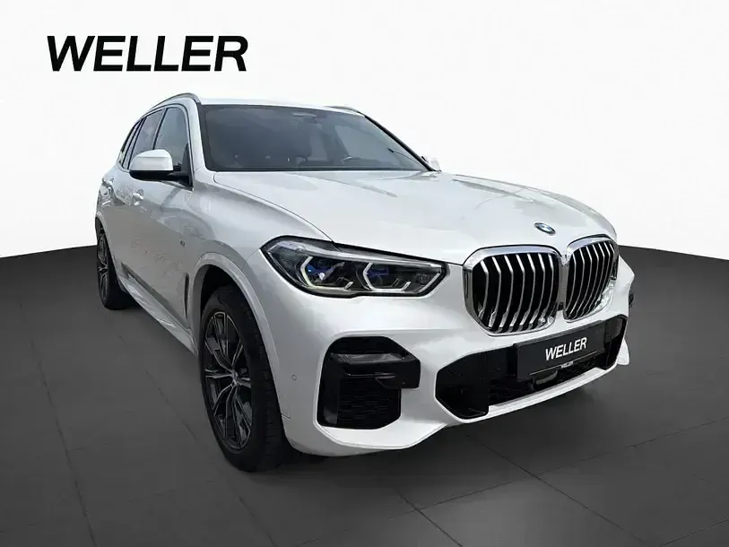 Gebraucht BMW X5 M Sport 286 PS (210 kW) 2022 Mineralweiß (weiß) SUV