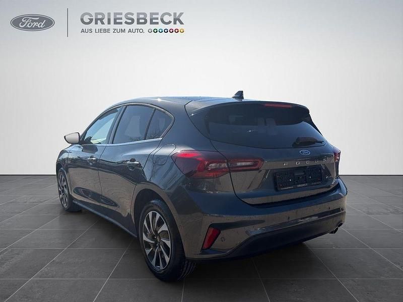 Neu Ford Focus Titanium X 155 PS (114 kW) 2025 Magneticgrau (metallic) Limousine