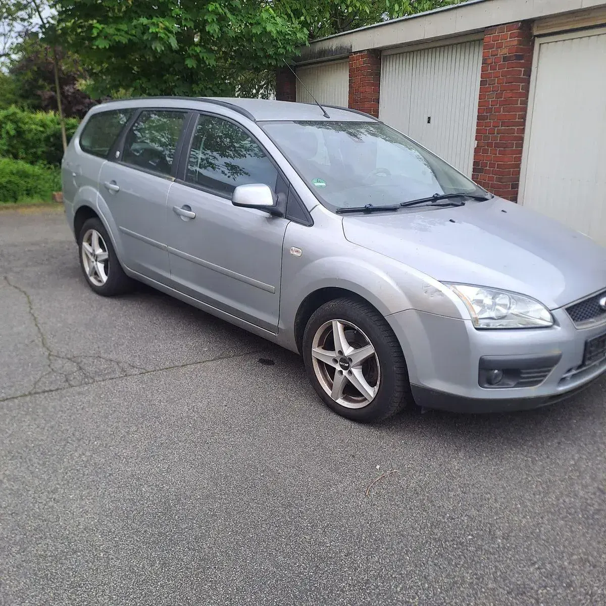 Gebraucht Ford Focus Ghia 145 PS (106 kW) 2005 Grau Kombi