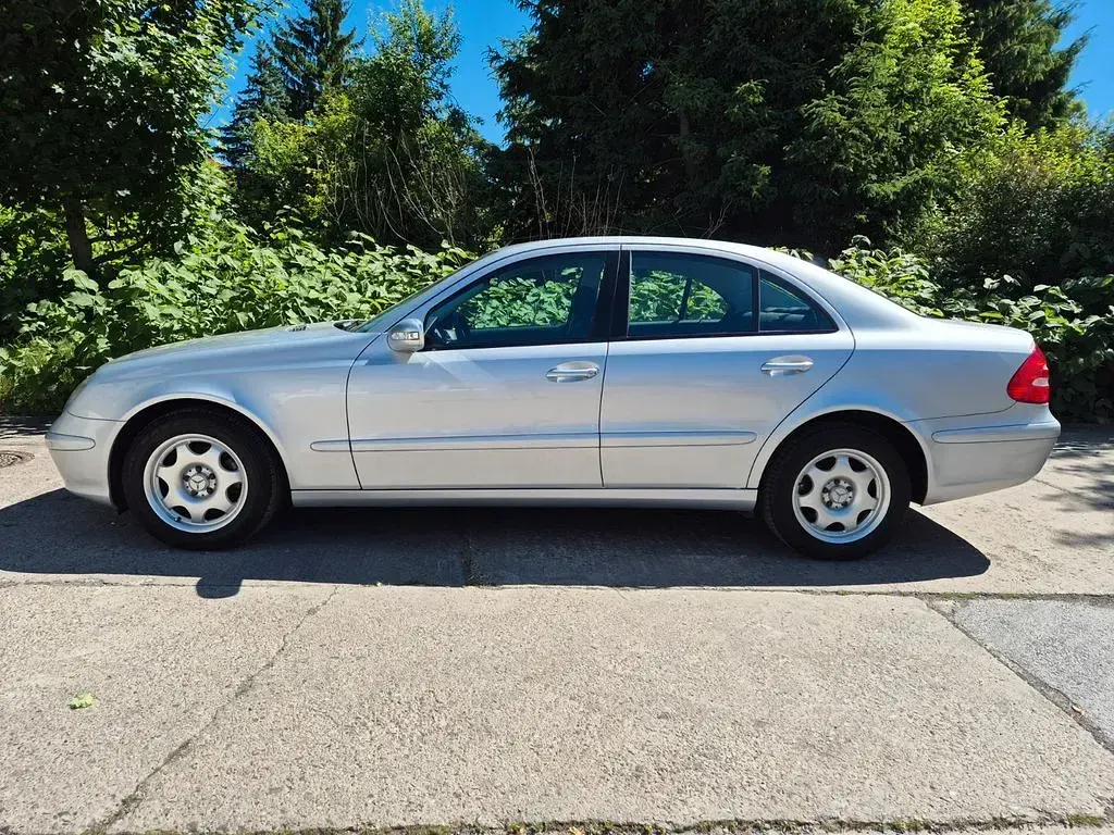 Gebraucht Mercedes E280 231 PS (169 kW) 2006 Silber Limousine