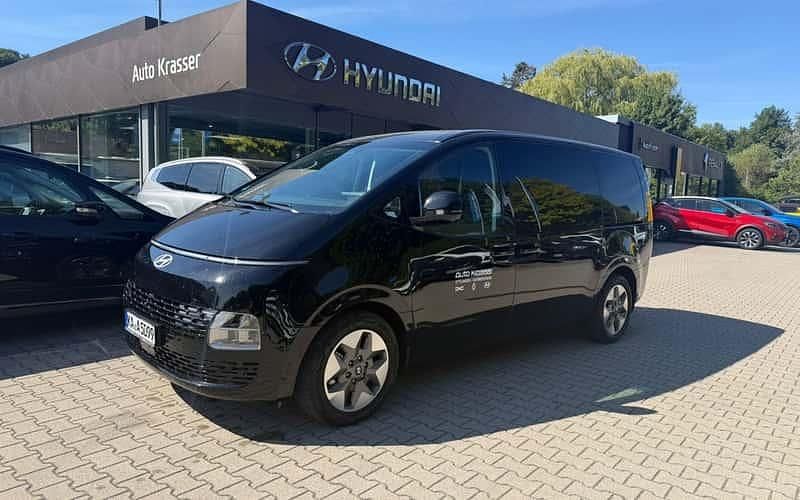 Schwarz Gebraucht 2025 Hyundai Staria Trend Van | 49.990 € - Bild 1/4