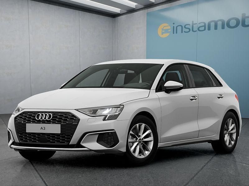 Weiß Gebraucht 2023 Audi A3 Limousine | 24.049 € (Guter Preis) - Bild 1/4
