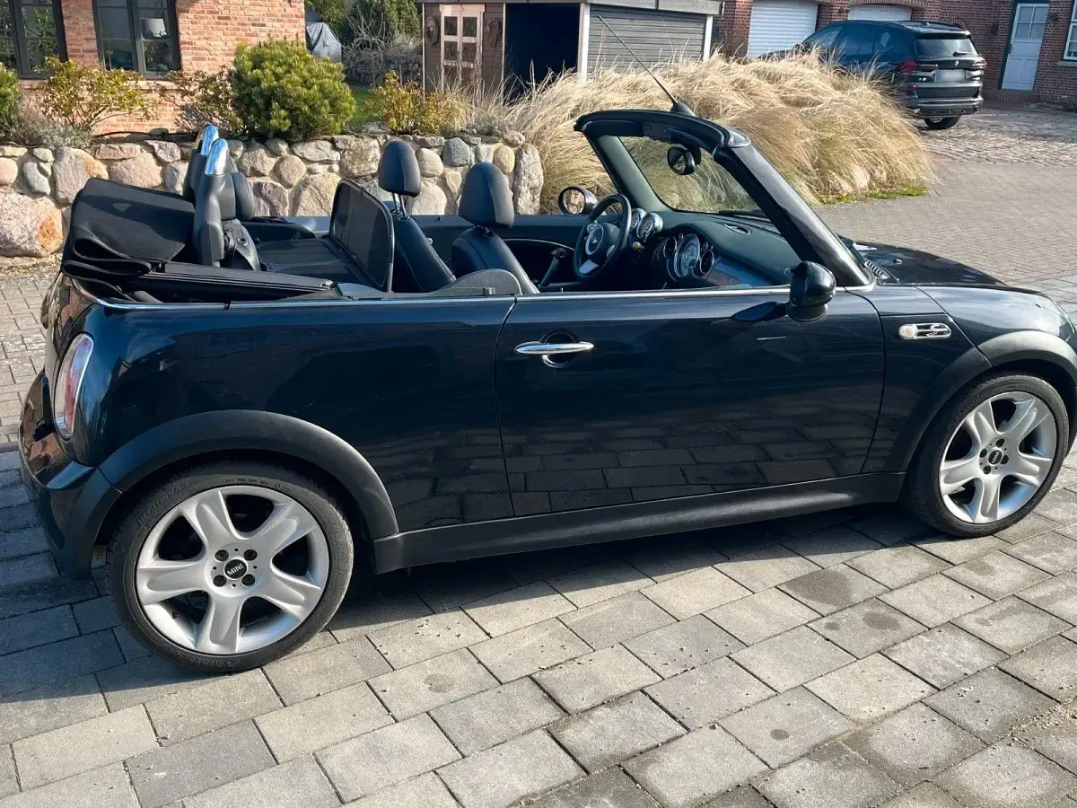 Gebraucht Mini Cooper S Cabriolet 170 PS (125 kW) 2006 Schwarz Cabrio