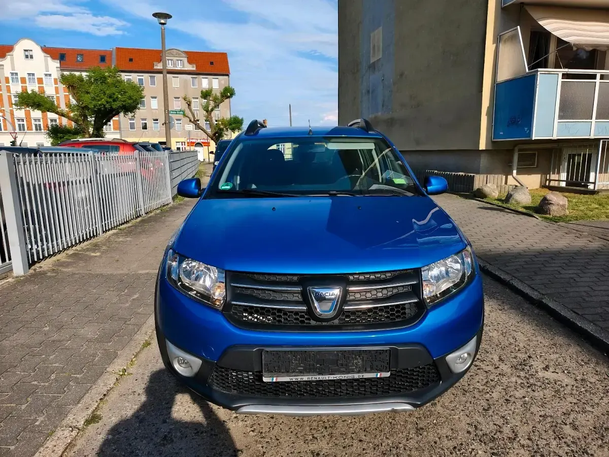 Gebraucht Dacia Sandero Prestige 90 PS (66 kW) 2017 Blau Limousine