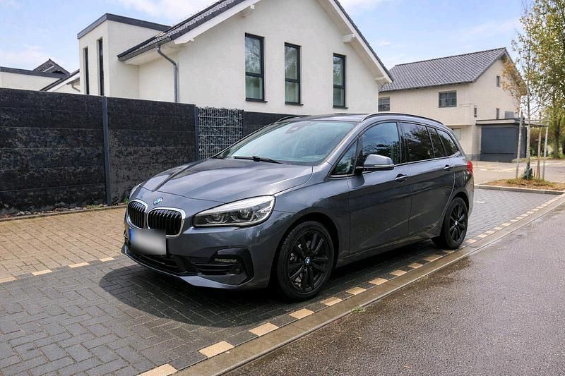 Gebraucht BMW 218 150 PS (110 kW) 2019 Grau Kombi