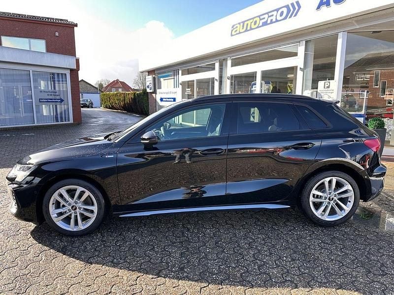 Neu Audi A3 S-Line 150 PS (110 kW) 2025 Schwarz Limousine