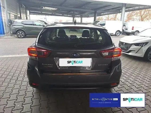 Gebraucht Subaru Impreza Trend 114 PS (83 kW) 2022 Schwarz Limousine