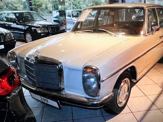 Gebraucht Mercedes 200 95 PS (69 kW) 1971 Limousine