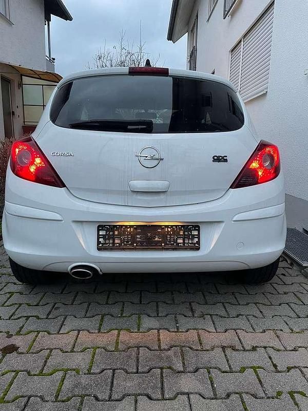 Gebraucht Opel Corsa 87 PS (63 kW) 2010 Weiß Kleinwagen