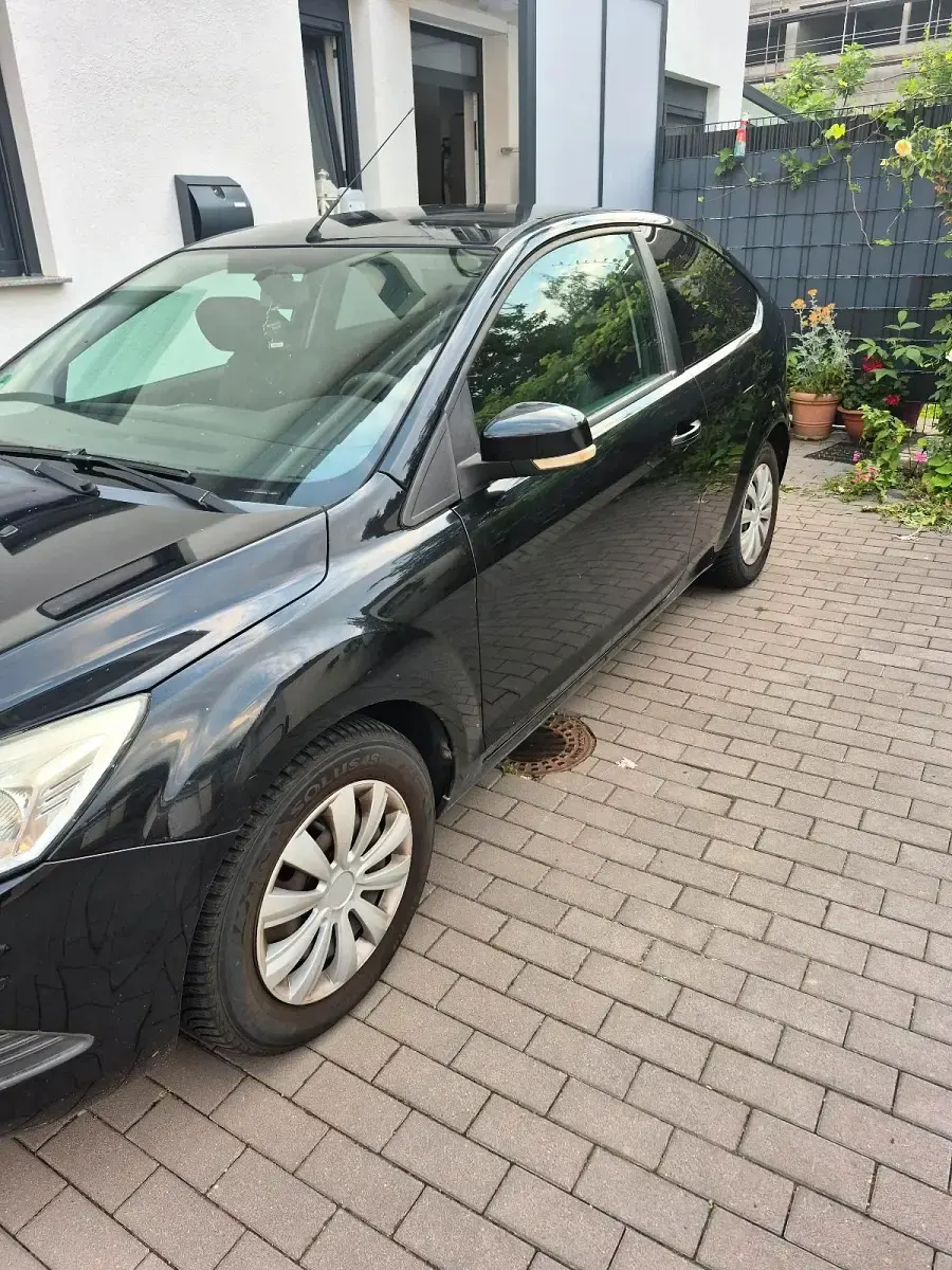 Gebraucht Ford Focus 80 PS (58 kW) 2008 Schwarz Limousine