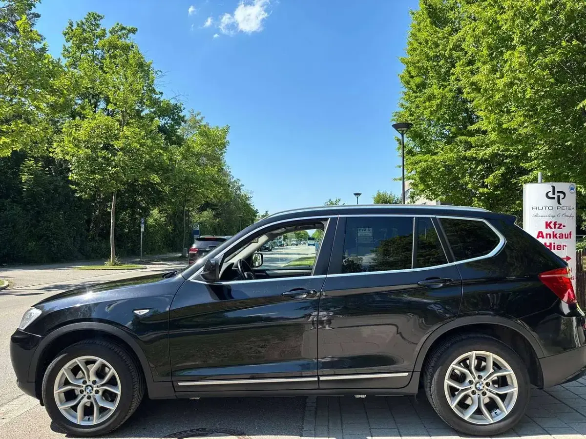 Gebraucht BMW X3 184 PS (135 kW) 2012 Black sapphire metallic SUV