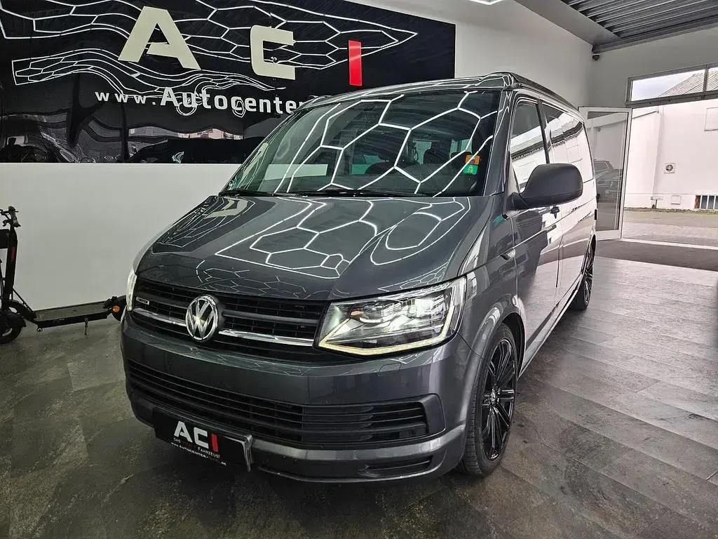 Gebraucht VW T6 Beach 204 PS (150 kW) 2017 Grau Van