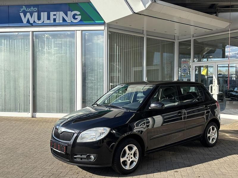 Schwarz Gebraucht 2008 Skoda Fabia Limousine | 1.290 € (Fairer Preis) - Bild 1/4