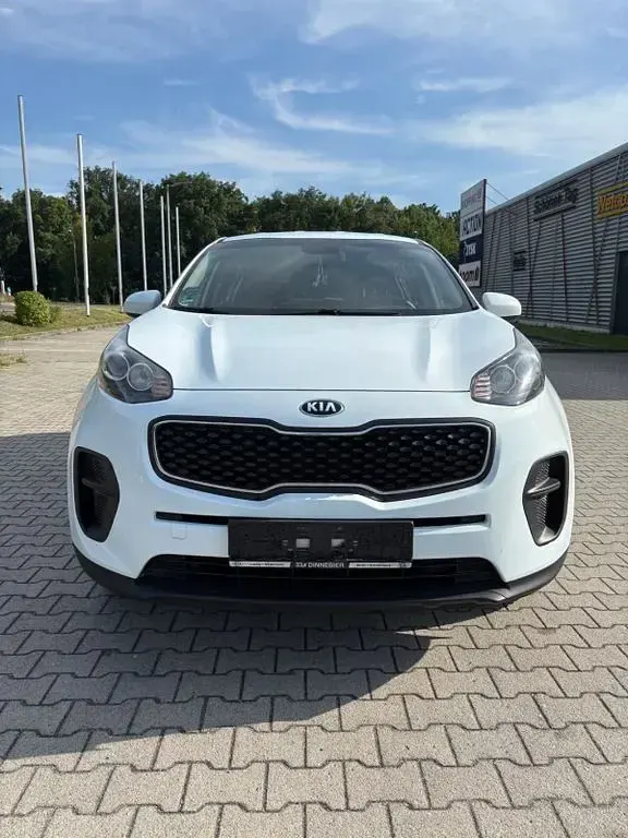 Gebraucht Kia Sportage Attract 132 PS (97 kW) 2017 Weiß SUV