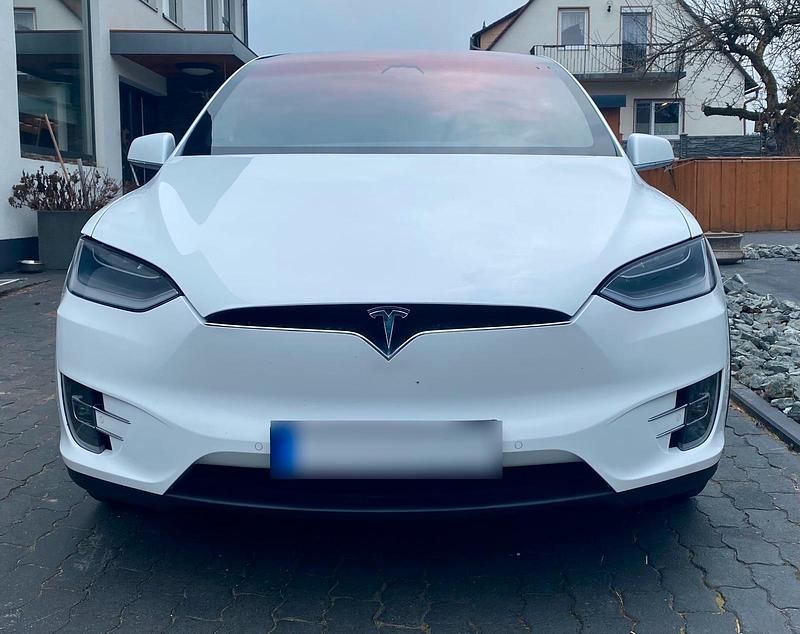 Gebraucht Tesla Model X 567 kW (772 PS) 2016 Weiß SUV