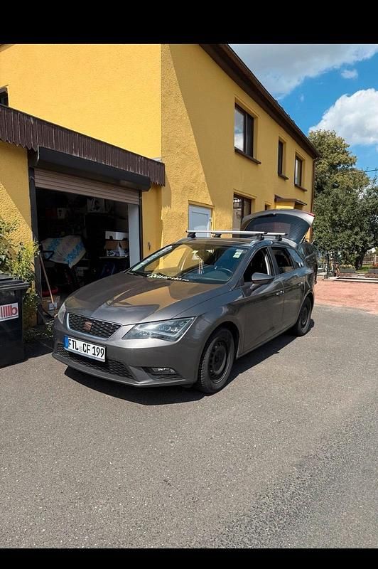Andere farben Gebraucht 2015 Seat Leon Kombi | 5.900 € (Guter Preis) - Bild 1/4