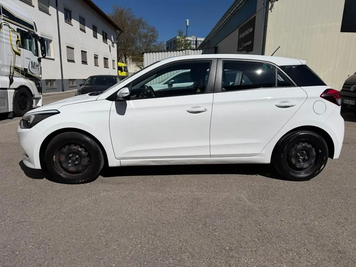 Brugt Hyundai i20 Active 75 HK (55 kW) 2016 Hvid Hatchback