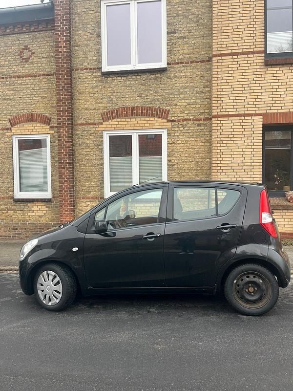 Gebraucht Suzuki Splash 2009 Schwarz Kleinwagen