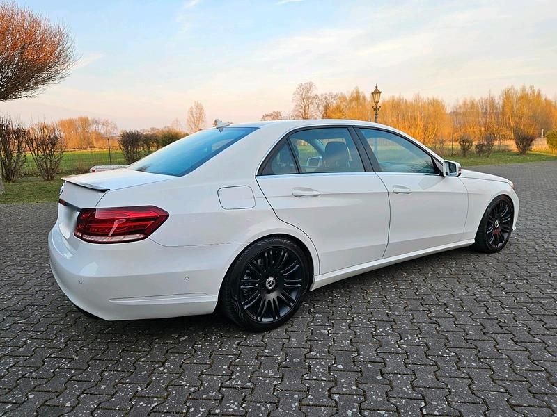 Gebraucht Mercedes 300 231 PS (169 kW) 2015 Weiß Limousine