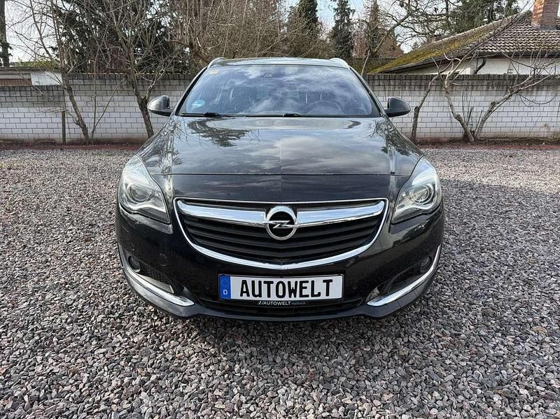 Gebraucht Opel Insignia Sport 194 PS (142 kW) 2015 Karbonschw graphitschw midnigh Kombi