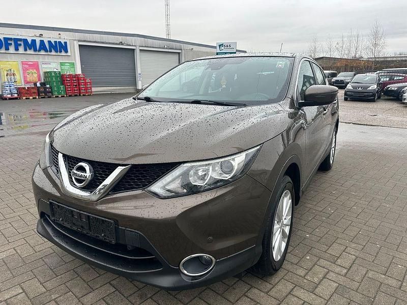 Braun Gebraucht 2016 Nissan Qashqai Acenta SUV | 9.490 € (Superpreis) - Bild 1/4