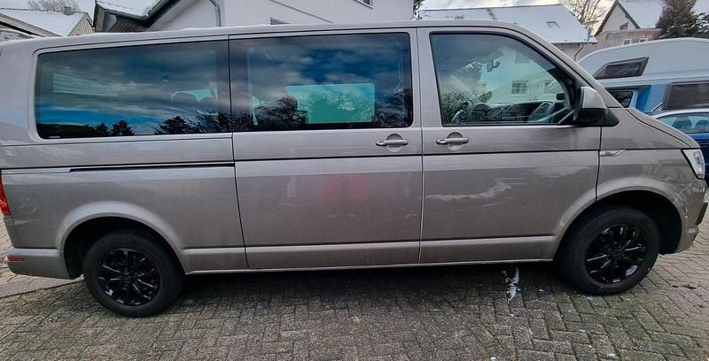 Gebraucht VW T6 150 PS (110 kW) 2018 Gold Van