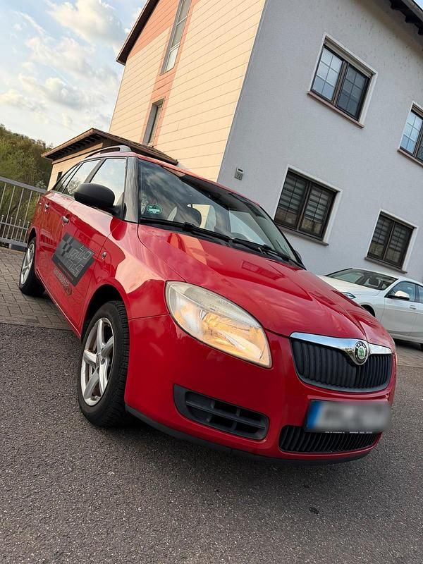 Gebraucht Skoda Fabia 80 PS (58 kW) 2010 Rot Kombi