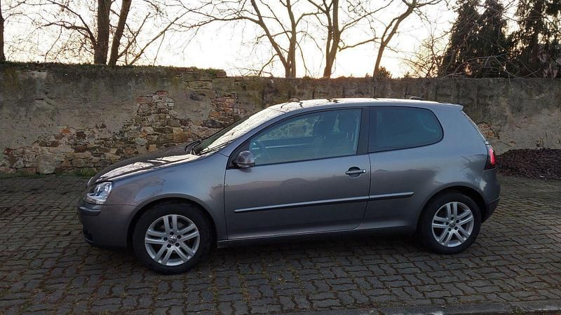 Gebraucht VW Golf V United 80 PS (58 kW) 2007 Grau Limousine
