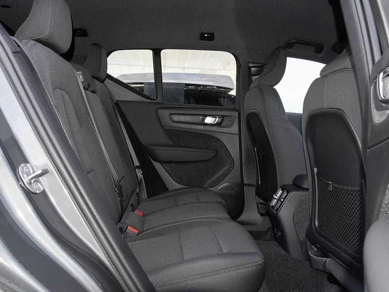 Neu Volvo EX40 Plus 185 kW (252 PS) 2025 Grün SUV