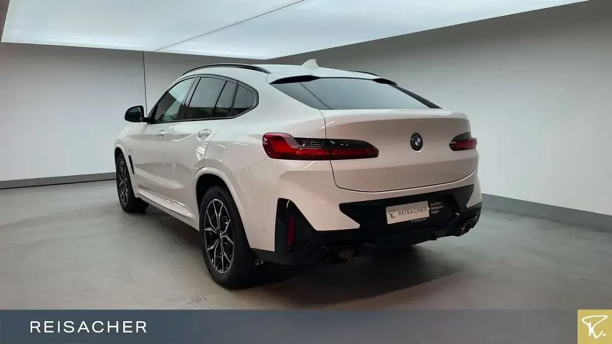 Gebraucht BMW X4 M Sport 184 PS (135 kW) 2025 Weiß SUV