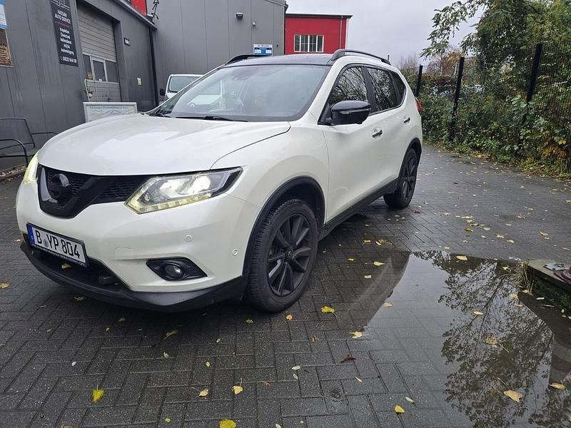 Weiß Gebraucht 2016 Nissan X-Trail Tekna SUV | 10.500 € (Superpreis) - Bild 1/4