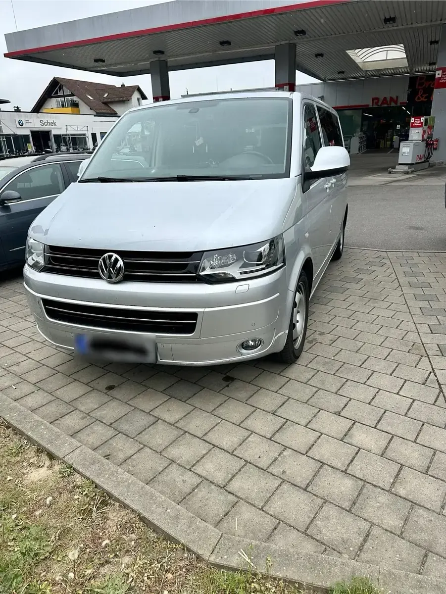 Gebraucht VW Multivan Highline 180 PS (132 kW) 2014 Silber Van / Kleinbus